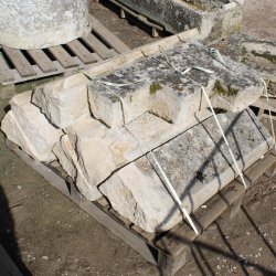 Materials of yesteryear: STONE STAIRS H106
