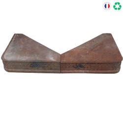 Materials of yesteryear: PAIR OF CAST IRON FIREPLACE CORNERS H13