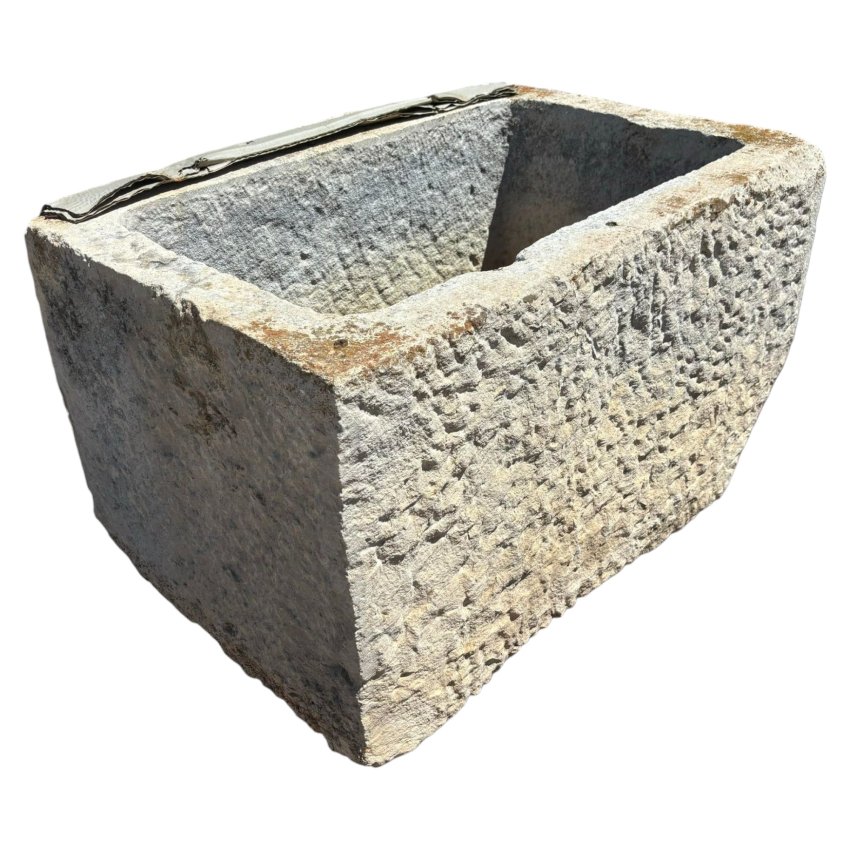 Materials of yesteryear: OLD STONE BIN L94