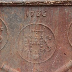 Materials of yesteryear: CAST IRON FIREPLACE PLATE H86