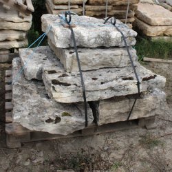 Materials of yesteryear: OLD STONE WALL COVERINGS