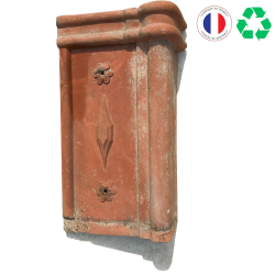 Materials of yesteryear: TILE ON THE LEFT SIDE OF THE MARSEILLE