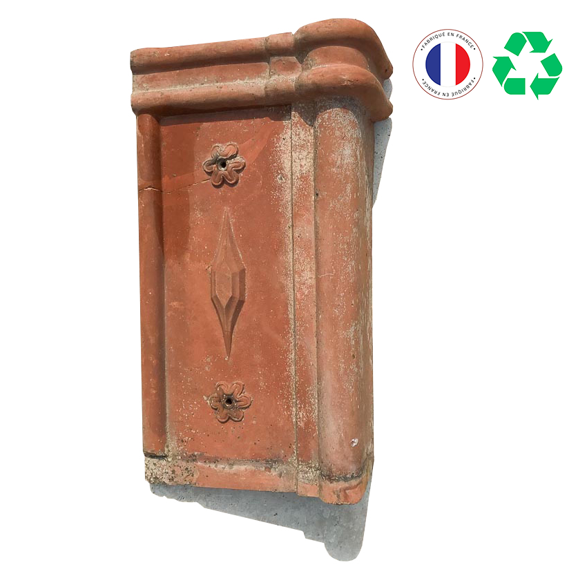 Materials of yesteryear: TILE ON THE LEFT SIDE OF THE MARSEILLE