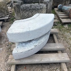 Matériaux d'Antan : ESCALIER EN PIERRE DE CASSIS GRISE