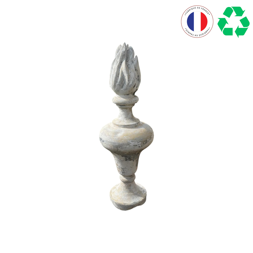 Materials of yesteryear: NINETEENTH CENTURY FLAMED FINIAL IN ZINC H66