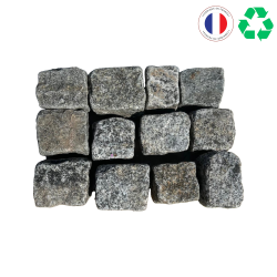 Materials of yesteryear: OLD GRANITE STREET PAVERS 10CM