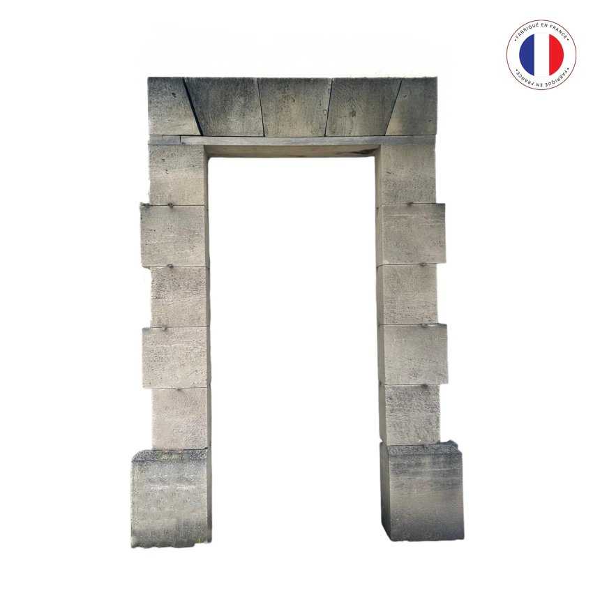 Materials of yesteryear: DOOR FRAME IN SAVONNIERES STONE