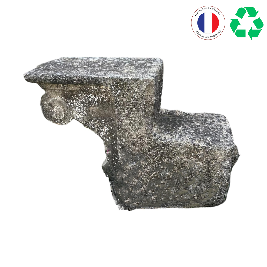 Matériaux d'antan : CORBEAU MOTIF VOLUTE SUR COTES