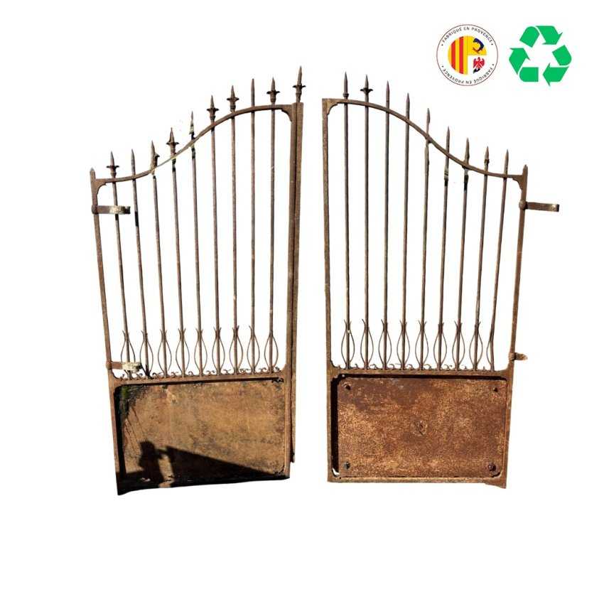 GATE GATE CAP GENDARME WITH TIP H290