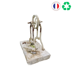 Matériaux d'antan : POULIE DE PUITS ANCIENNE H123