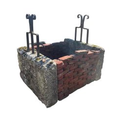 Materials of yesteryear: OLD STONE WELL H130