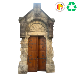 Matériaux d'antan : PORTE D'ENTREE AVEC ENCADREMENT EN PIERRE ANCIEN
