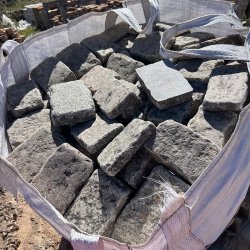 Matériaux d'antan : PAVES SCIES ANCIENS EN GRANIT