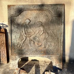 Materials of yesteryear: CAST IRON FIREPLATE H72.5