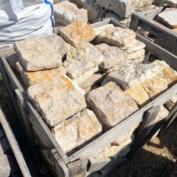 Materials of yesteryear: FACING STONES 25x25