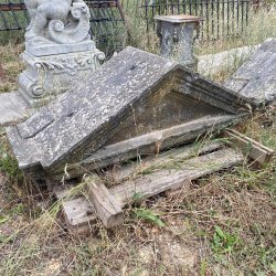 Materials of yesteryear: RENAISSANCE PEDIMENT TRIANGLE H50