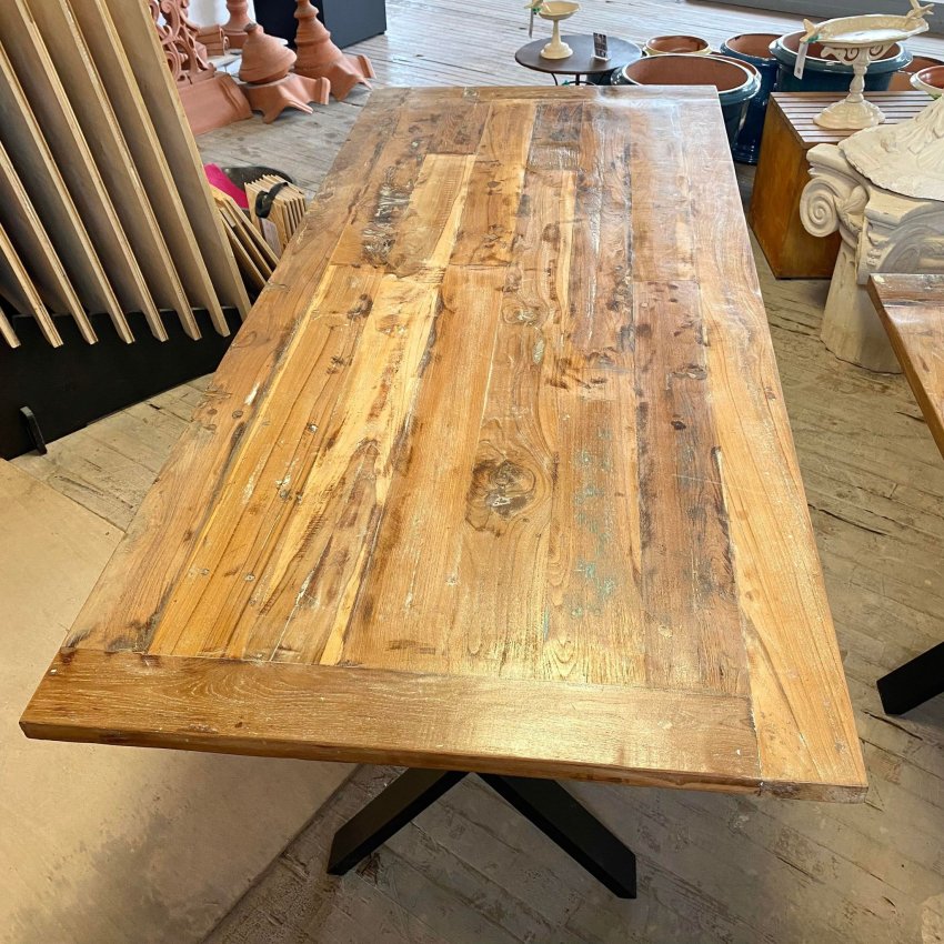 Materials of yesteryear: RECYCLED WOOD TABLE TOP